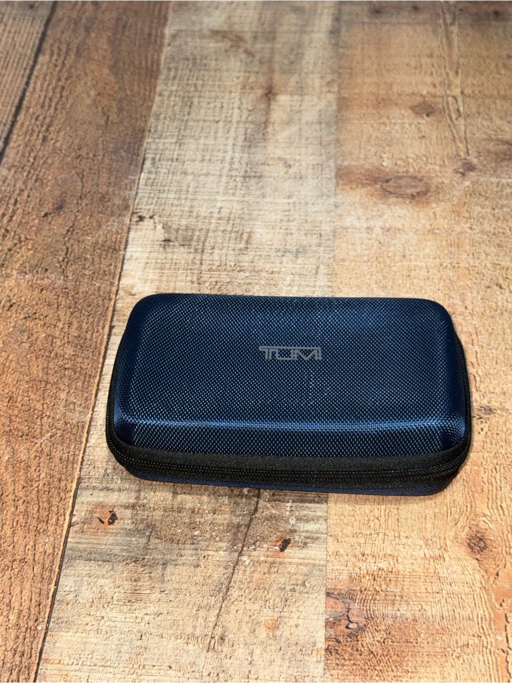 DELTA AIRLINES by TUMI navy blue hard case amenity kit bag travel holder